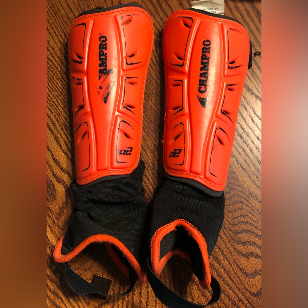 Champro D2 Soccer Shin Guard, Size Small Model A123 Orange Used Unisex